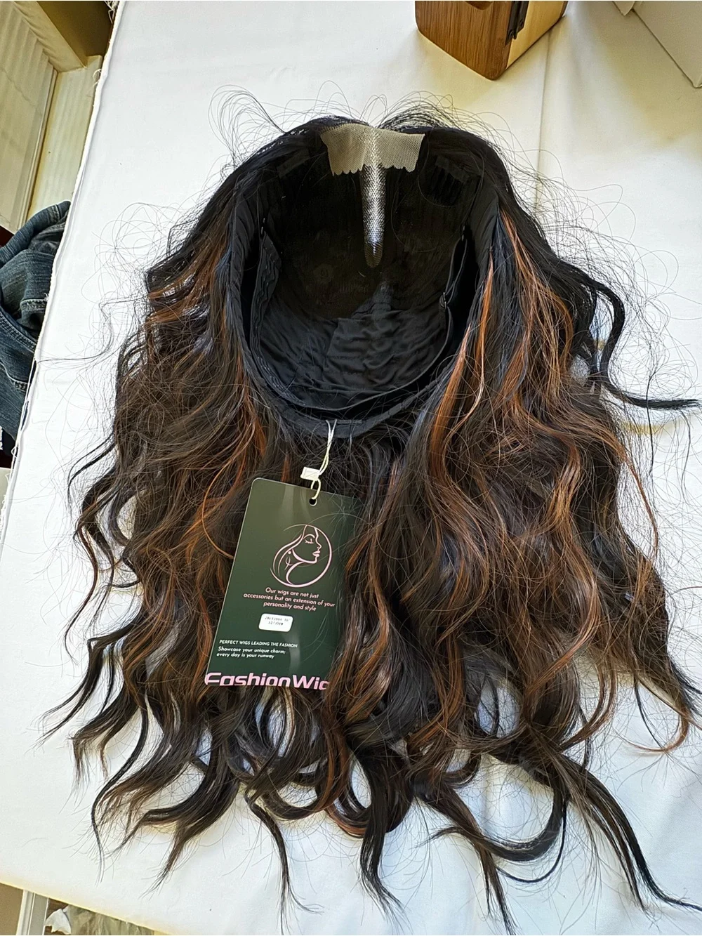 Wavy Layered Women's Hair with Subtle Brown Highlights - Black